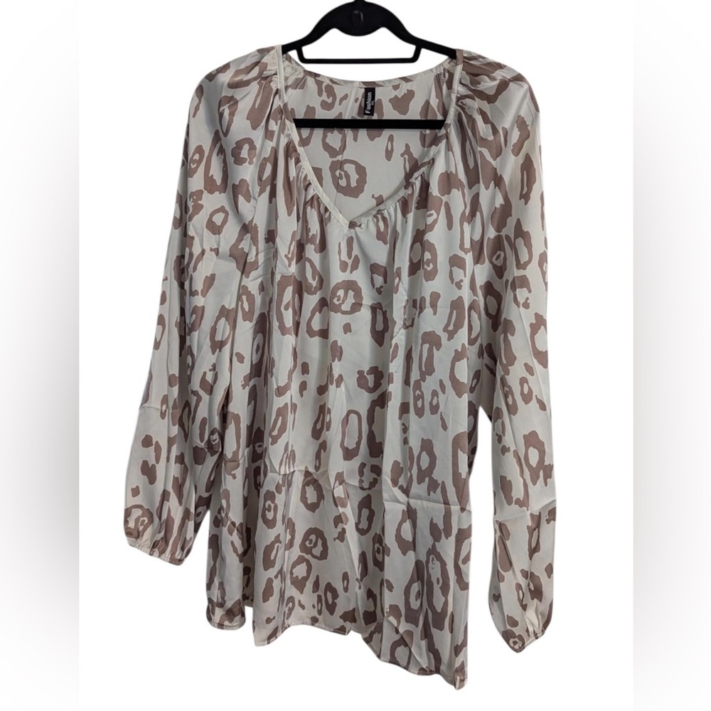Leopard Print V-Neck Blouse XL | Boho Flowy Long Sleeve Neutral Top NEW - Picture 2 of 2